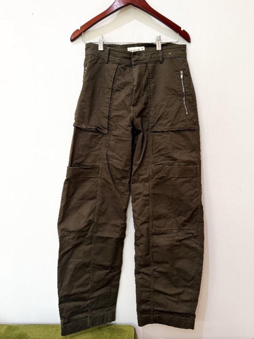 Abercrombie & Fitch 26 Long Olive Barrel Leg Cargo Pants